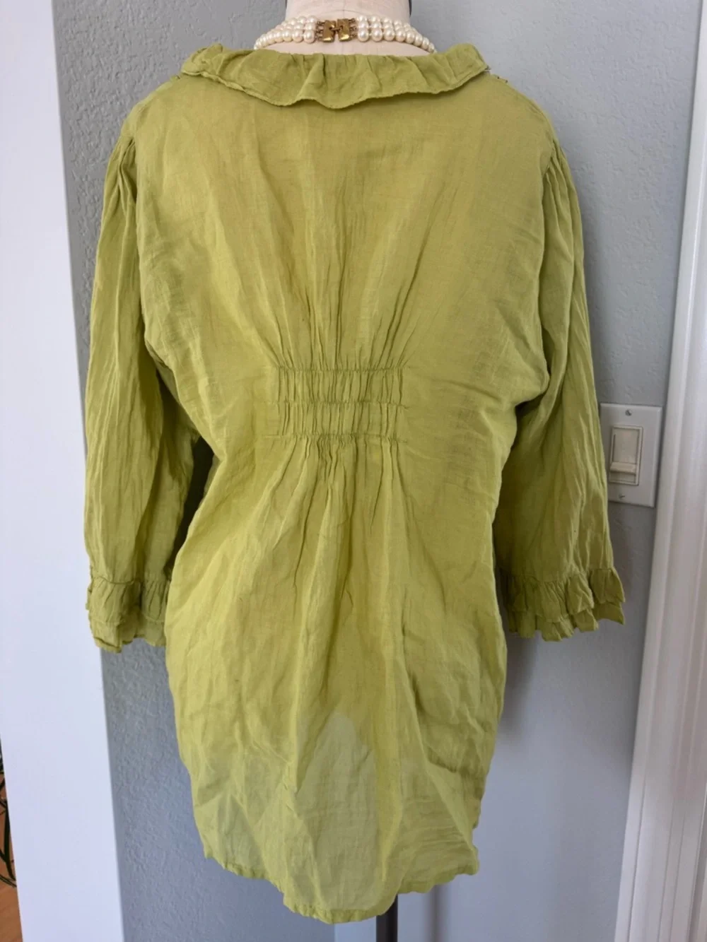 100% Cotton Ruffle Collar Lightweight Shrug - Picture 3 of 8